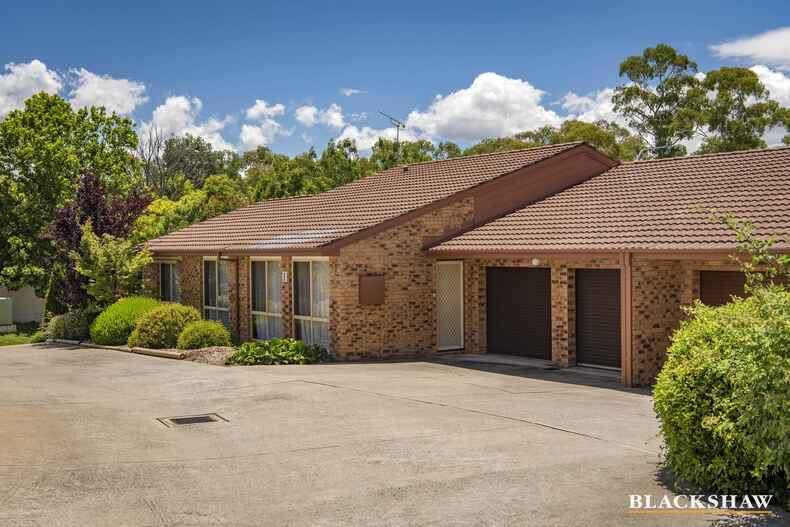 1/1 John Young Crescent Greenway