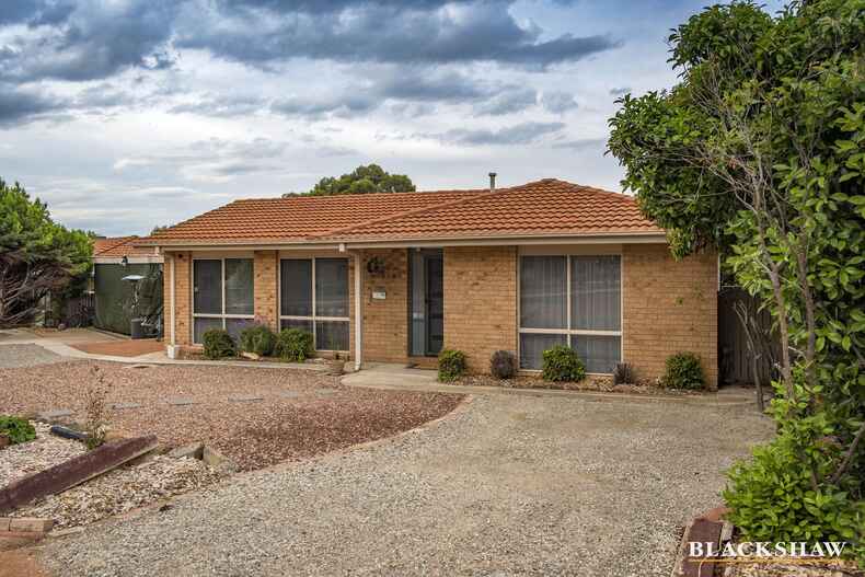 13 Marquet Retreat Bonython