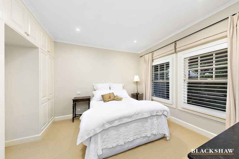 13 Hooker Street Yarralumla