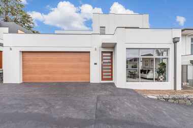 2/54 Jacka Crescent Campbell