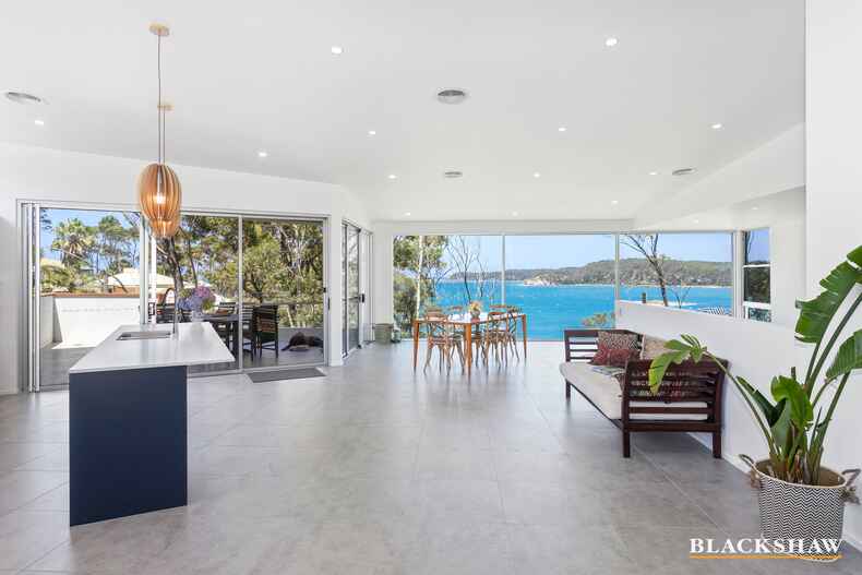 21 Barbara Crescent Denhams Beach 21 Barbara Crescent Denhams Beach