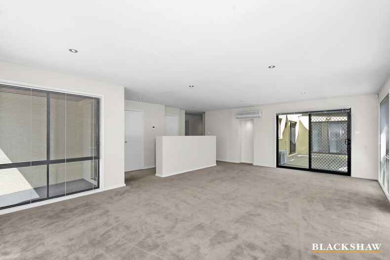 7 Eva West Street Gungahlin 7 Eva West Street Gungahlin