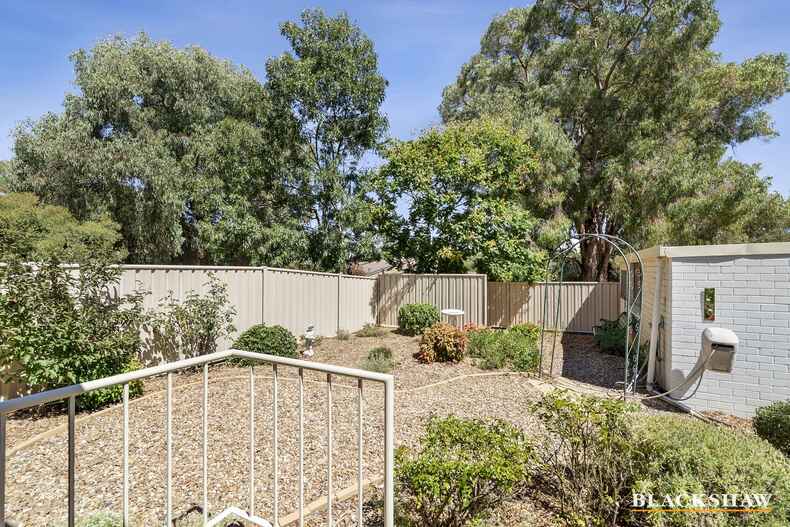 19 Brownlow Place Holt 19 Brownlow Place Holt