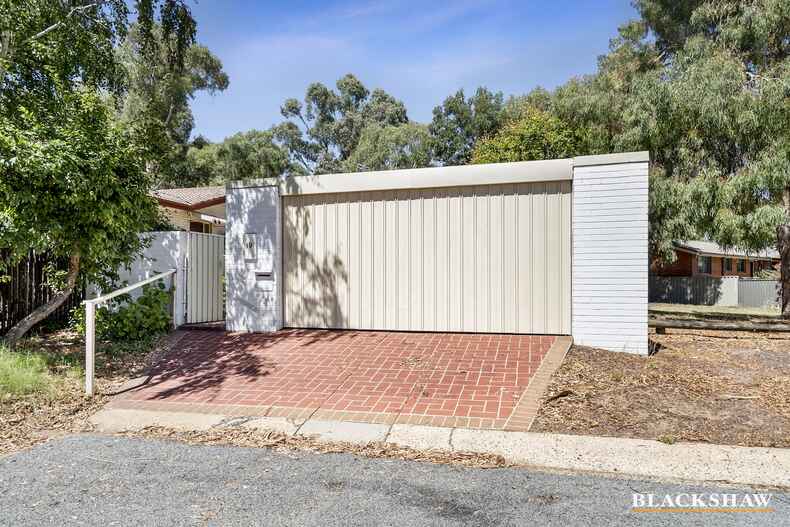 19 Brownlow Place Holt 19 Brownlow Place Holt