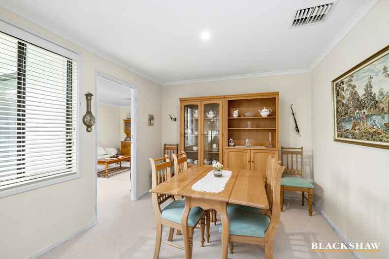 19 Brownlow Place Holt 19 Brownlow Place Holt