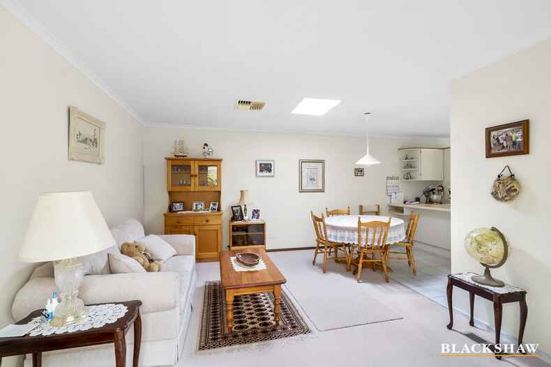 19 Brownlow Place Holt 19 Brownlow Place Holt