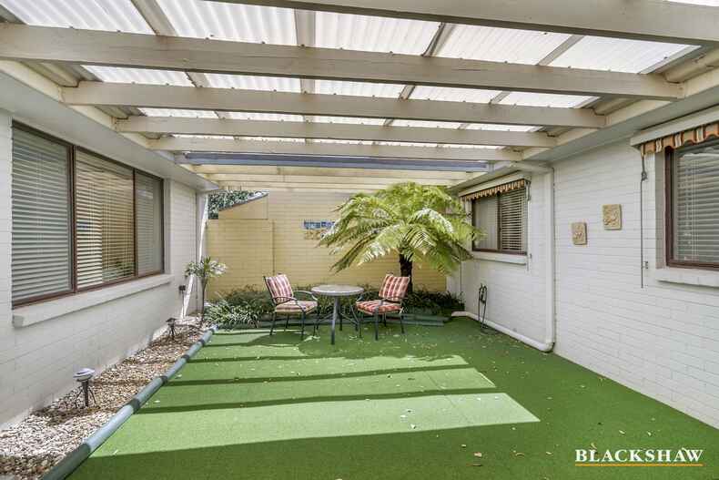 19 Brownlow Place Holt 19 Brownlow Place Holt