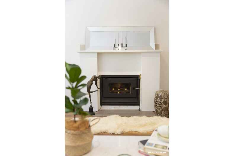 42 Warramoo Crescent Narrabundah 42 Warramoo Crescent Narrabundah