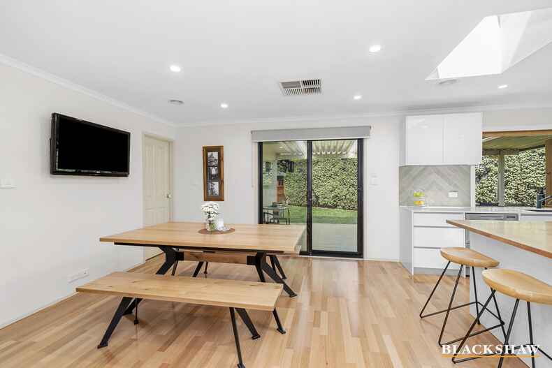 2 Benaroon Circuit Amaroo 2 Benaroon Circuit Amaroo