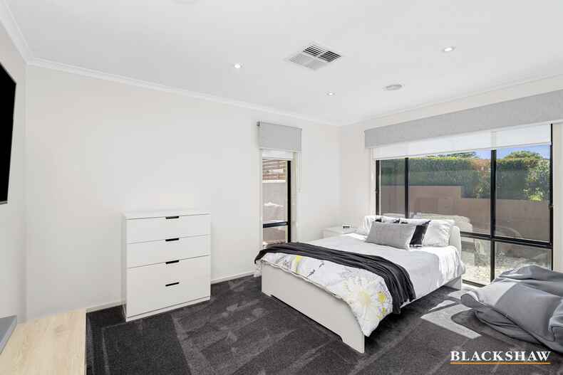 2 Benaroon Circuit Amaroo 2 Benaroon Circuit Amaroo