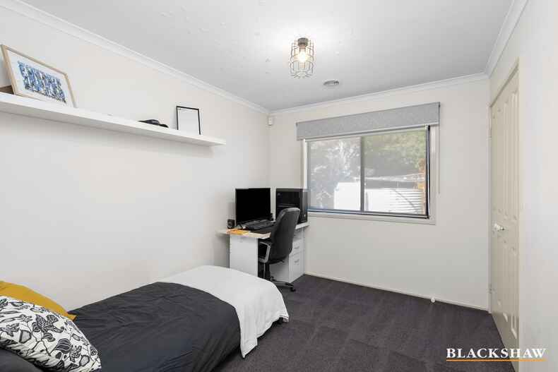 2 Benaroon Circuit Amaroo 2 Benaroon Circuit Amaroo