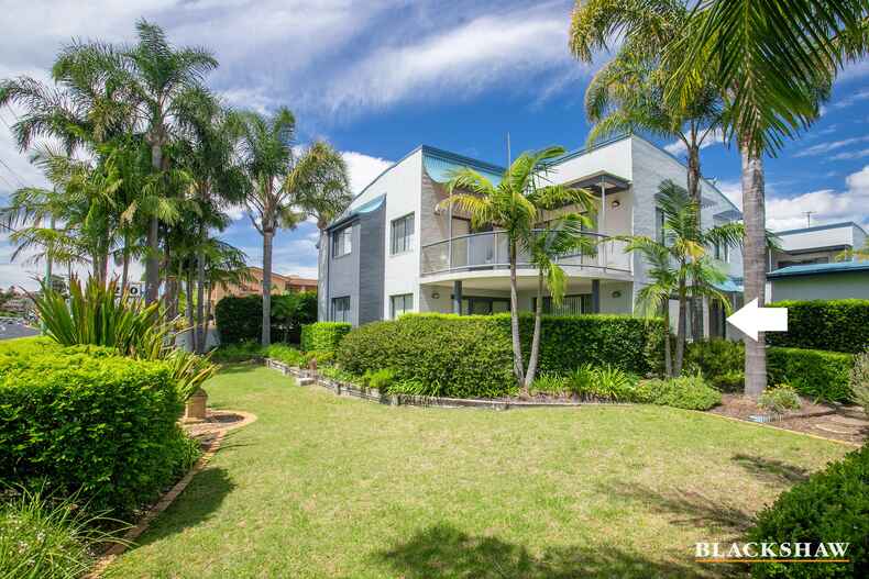 1/216 Beach Road Batehaven