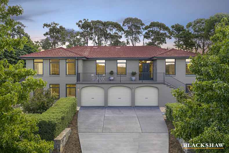 125 Hawkesbury Crescent Farrer