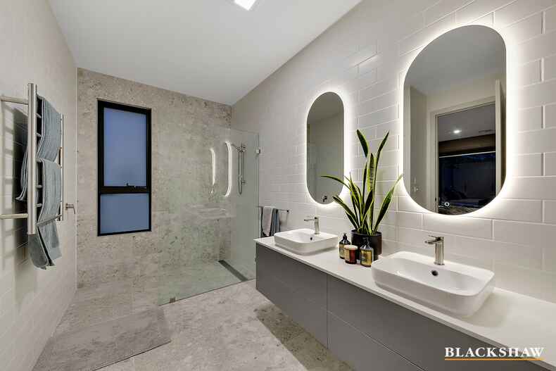1/7 Mawson Drive Mawson