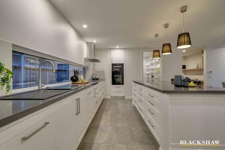 1 Macartney Crescent Deakin