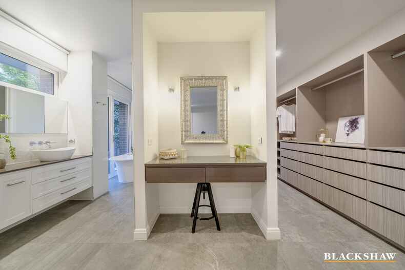 1 Macartney Crescent Deakin