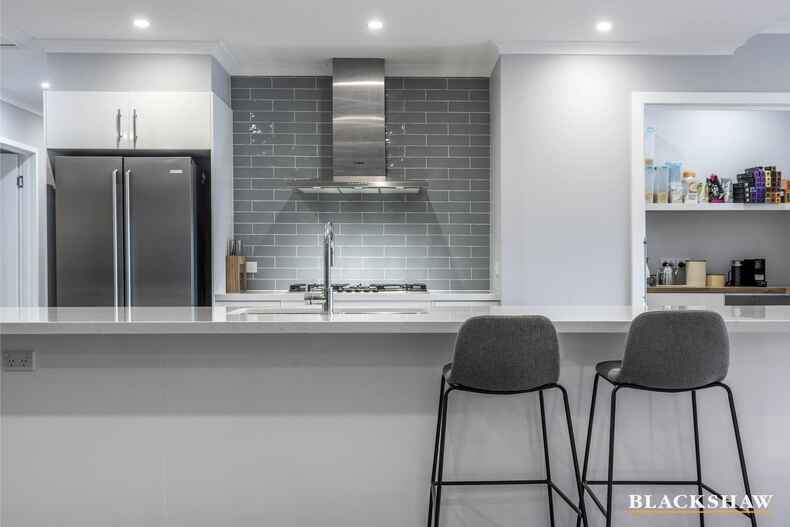 44 Maclaurin Crescent Chifley