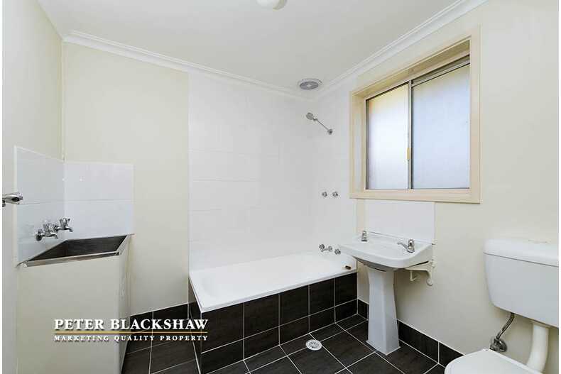 12/15 Adams Street Queanbeyan