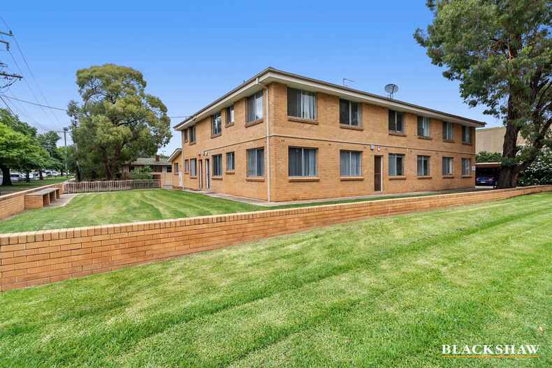 3/81 Collett Street Queanbeyan