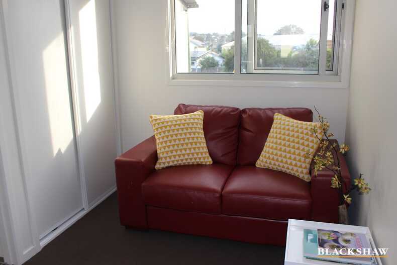 3/161 Uriarra Road Queanbeyan