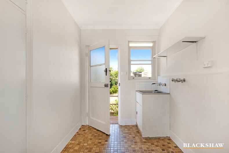 4 Warramoo Crescent Narrabundah 4 Warramoo Crescent Narrabundah