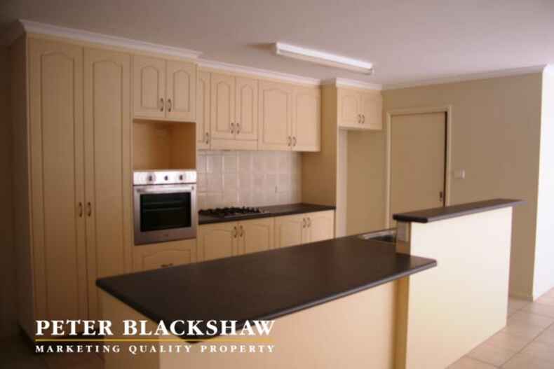 7/27 Paperbark Street Banks