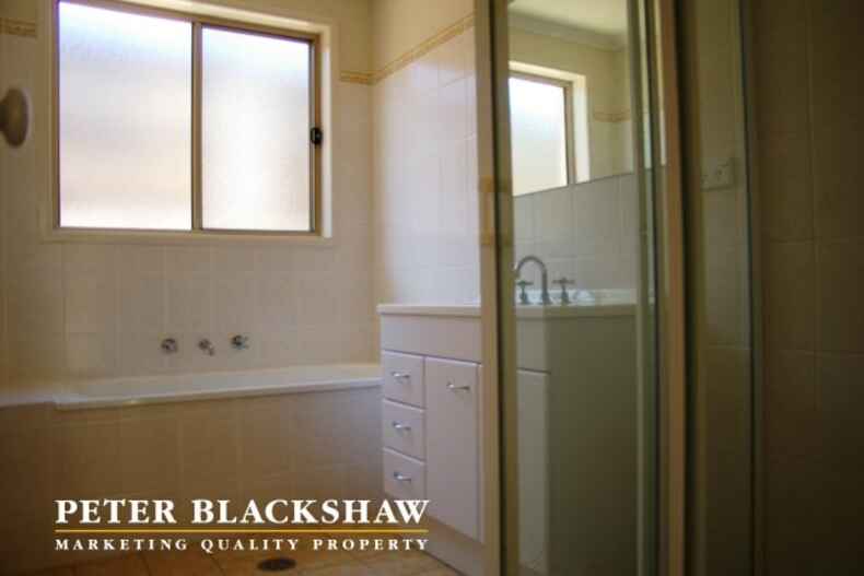 7/27 Paperbark Street Banks