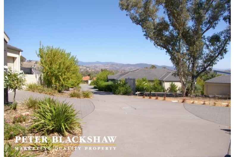 7/27 Paperbark Street Banks