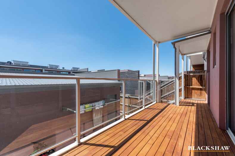 32 Chanter Terrace Coombs 32 Chanter Terrace Coombs