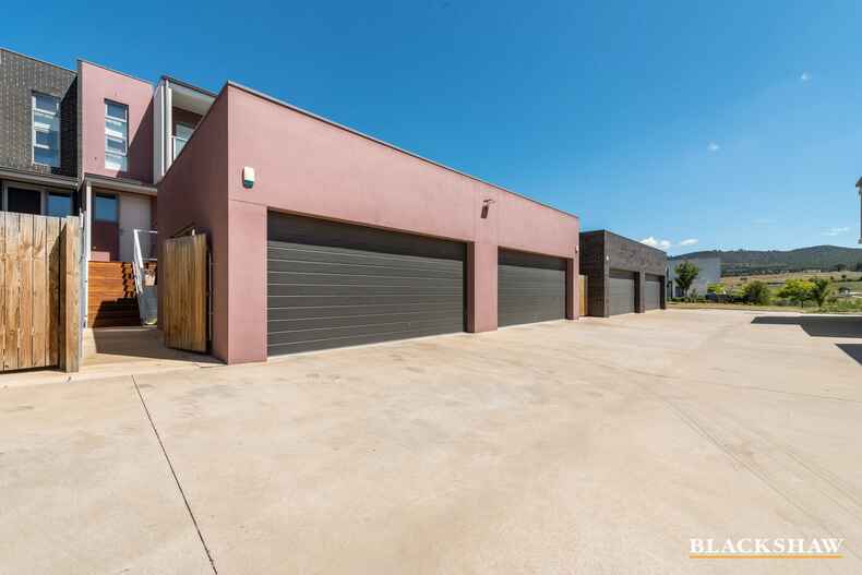 32 Chanter Terrace Coombs 32 Chanter Terrace Coombs