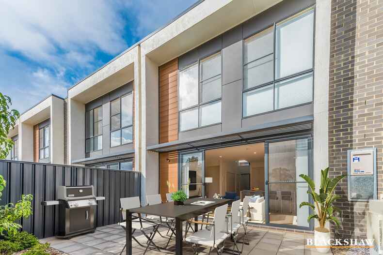 36 Bernard Heinze Avenue Moncrieff 36 Bernard Heinze Avenue Moncrieff