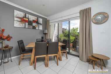 16/86 Mawson Drive Mawson