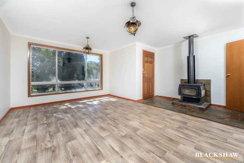 17 Clisby Close Cook 17 Clisby Close Cook