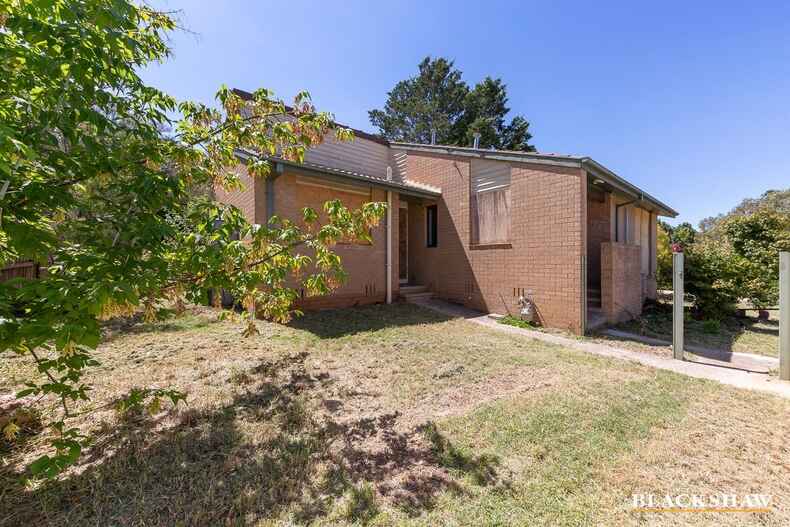 32 Noakes Court Charnwood 32 Noakes Court Charnwood