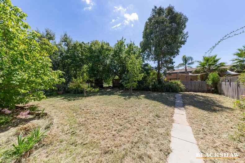 32 Noakes Court Charnwood 32 Noakes Court Charnwood