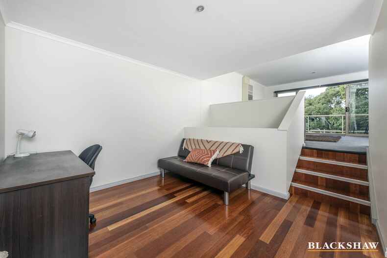 11/45 Leahy Close Narrabundah