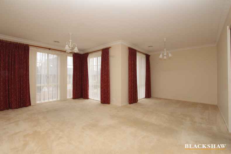 18 Bondfield Street Gungahlin 18 Bondfield Street Gungahlin