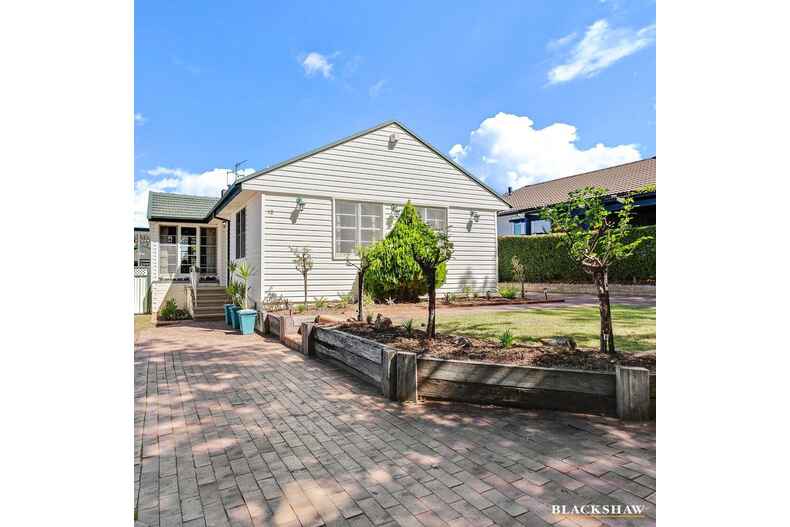 18 Warramoo Crescent Narrabundah 18 Warramoo Crescent Narrabundah