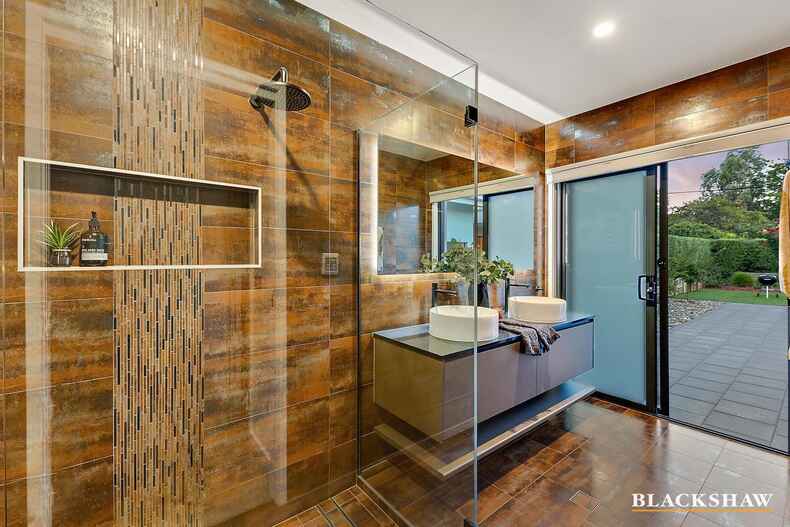 8 Taylor Place Hackett 8 Taylor Place Hackett