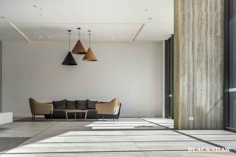 218/15 Irving Street Phillip