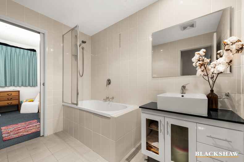 18/40 Eileen Good Street Greenway 18/40 Eileen Good Street Greenway