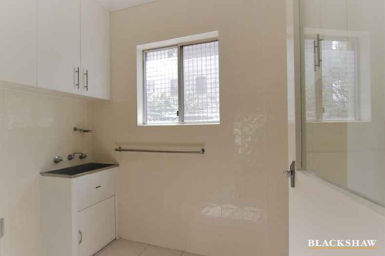 1/2 Crest Road Queanbeyan 1/2 Crest Road Queanbeyan