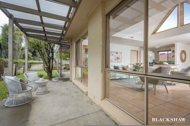 27 Warrumbul Street Ngunnawal 27 Warrumbul Street Ngunnawal
