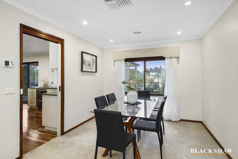 139 Summerville Crescent Florey