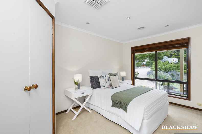 139 Summerville Crescent Florey