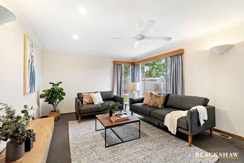 1B Hood Place Watson 1B Hood Place Watson