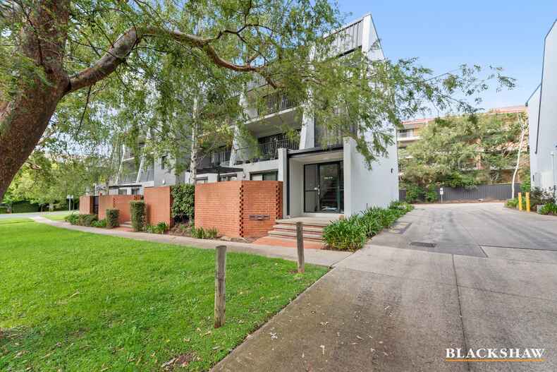 10/10 Ovens Street Griffith 10/10 Ovens Street Griffith