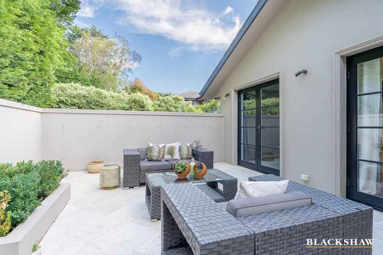 95 Strickland Crescent Deakin 95 Strickland Crescent Deakin