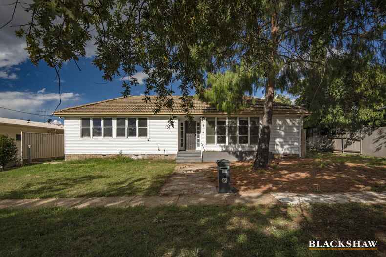 16 Francis Street Yarralumla 16 Francis Street Yarralumla