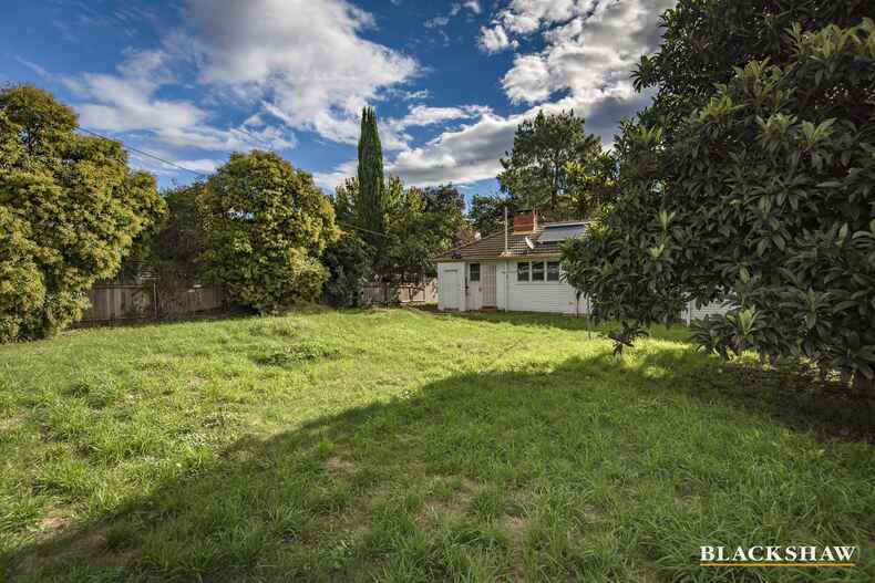 16 Francis Street Yarralumla 16 Francis Street Yarralumla